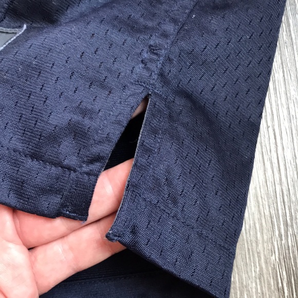 Nike - Picture 5 of 16